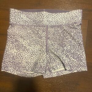 Under armour small women’s bike shorts purple active running